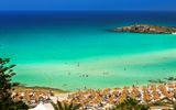 Blick auf den traumhaften Nissi Strand in Ayia Napa auf Zypern