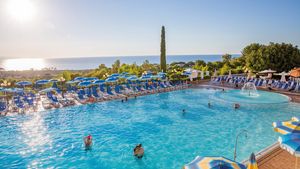 Pool im Hotel Costa Verde in Cefalù auf Sizilien, Italien